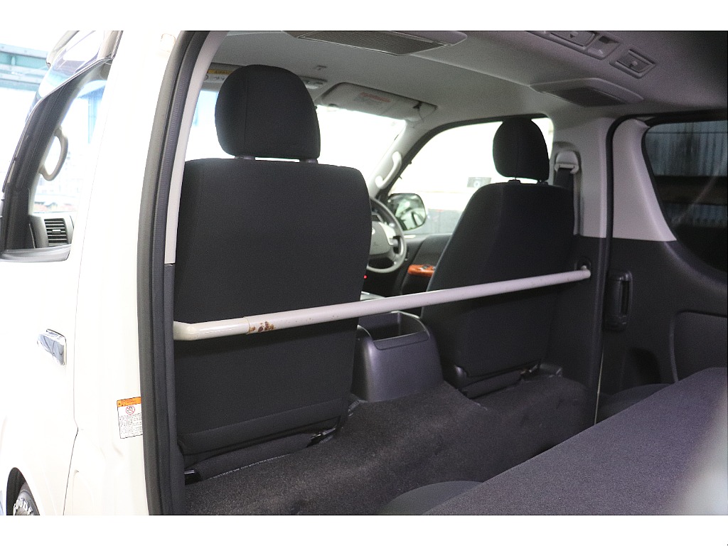 ハイエースの事なら専門店のフレックス福岡店へ！　現金を減らしにくいローン購入や、経費が使える法人様にぴったりのリースなどハイエースライフを始めるお手伝いを致します！