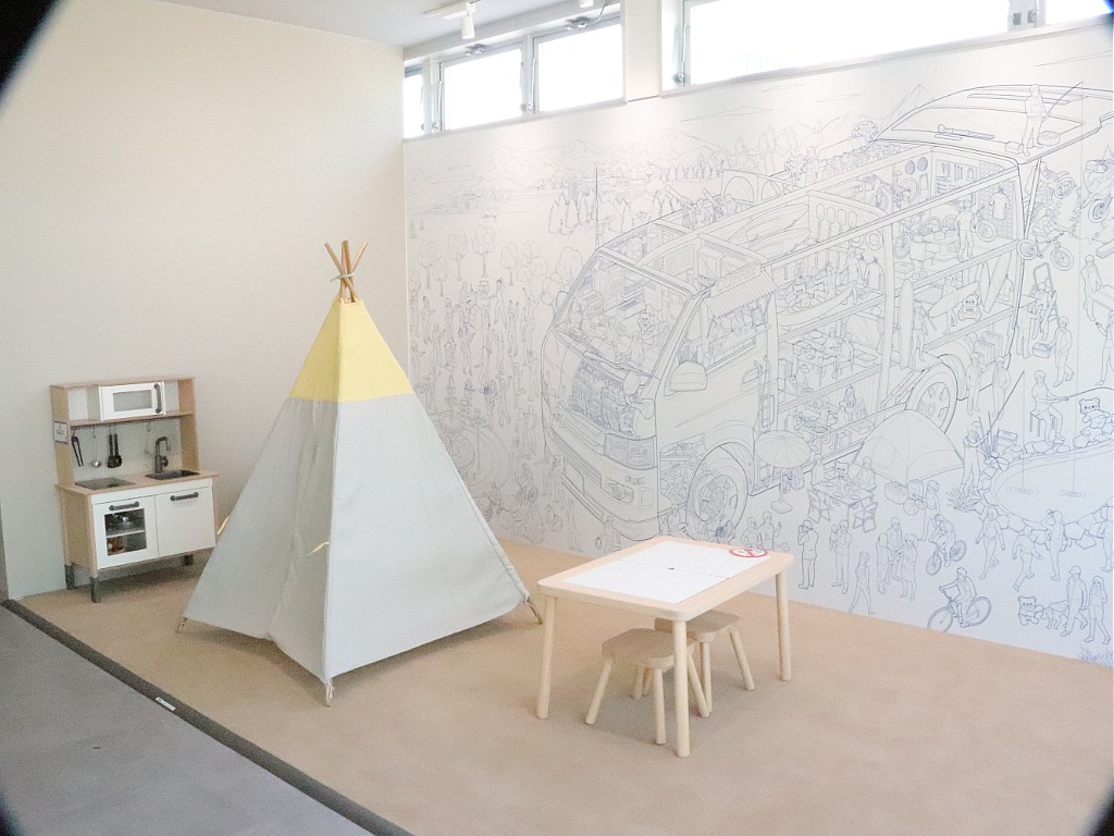 ハイエースの事なら専門店のフレックス福岡店へ！　現金を減らしにくいローン購入や、経費が使える法人様にぴったりのリースなどハイエースライフを始めるお手伝いを致します！