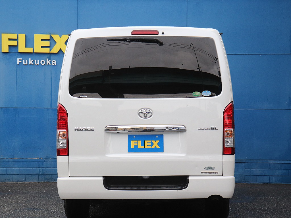 ハイエース福岡店は九州エリア最大級の取り扱い台数を誇る専門店です！キャンピングも取り扱い有り！