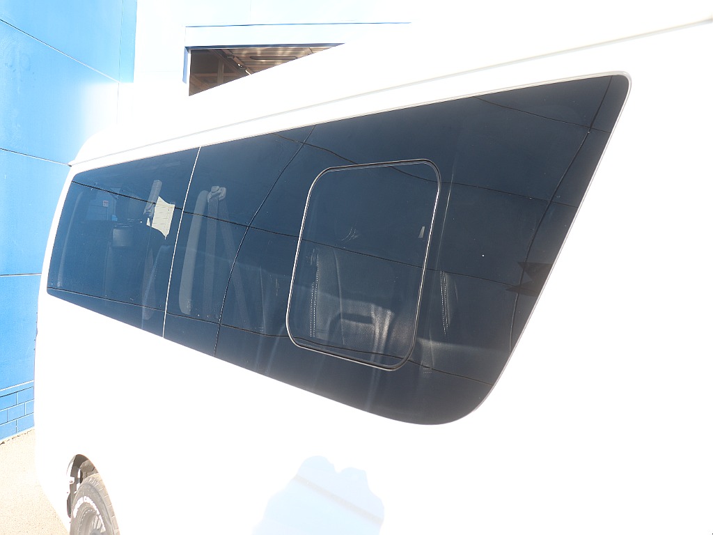 ハイエースの事なら専門店のフレックス福岡店へ！　現金を減らしにくいローン購入や、経費が使える法人様にぴったりのリースなどハイエースライフを始めるお手伝いを致します！