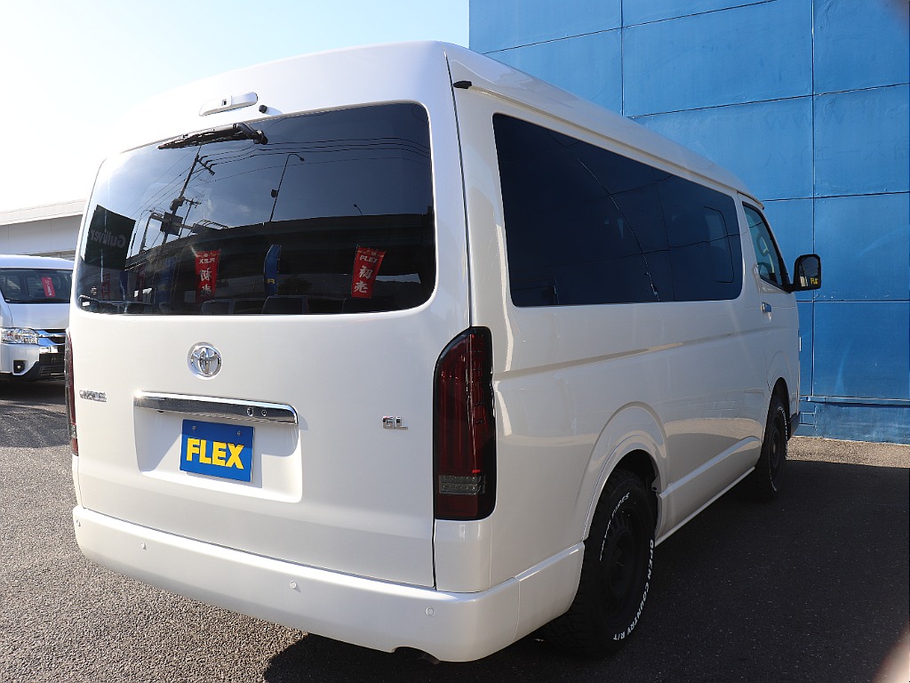 ハイエースの事なら専門店のフレックス福岡店へ！　現金を減らしにくいローン購入や、経費が使える法人様にぴったりのリースなどハイエースライフを始めるお手伝いを致します！