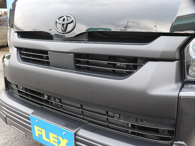 フロントフェイスが引き締まり！