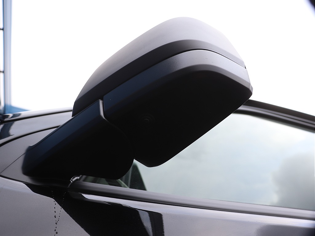 ハイエースの事なら専門店のフレックス福岡店へ！　現金を減らしにくいローン購入や、経費が使える法人様にぴったりのリースなどハイエースライフを始めるお手伝いを致します！