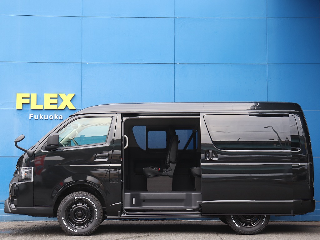 メーカーオプションのパワースライドドドア完備で日々の乗り降りをスムーズにしてくれます♪