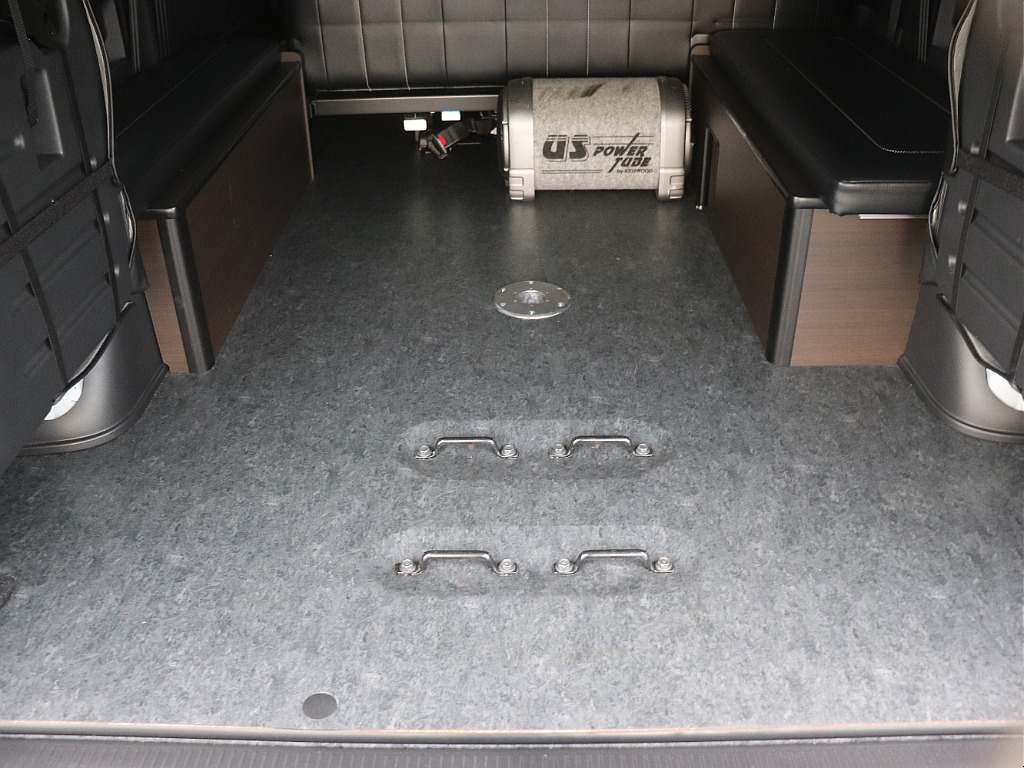 ハイエースの事なら専門店のフレックス福岡店へ！　現金を減らしにくいローン購入や、経費が使える法人様にぴったりのリースなどハイエースライフを始めるお手伝いをいたします！