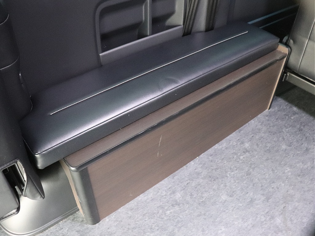 ハイエースの事なら専門店のフレックス福岡店へ！　現金を減らしにくいローン購入や、経費が使える法人様にぴったりのリースなどハイエースライフを始めるお手伝いをいたします！