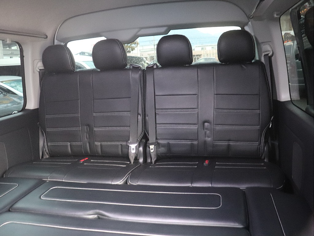 ハイエースの事なら専門店のフレックス福岡店へ！　現金を減らしにくいローン購入や、経費が使える法人様にぴったりのリースなどハイエースライフを始めるお手伝いをいたします！