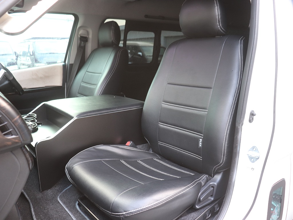 ハイエースの事なら専門店のフレックス福岡店へ！　現金を減らしにくいローン購入や、経費が使える法人様にぴったりのリースなどハイエースライフを始めるお手伝いをいたします！