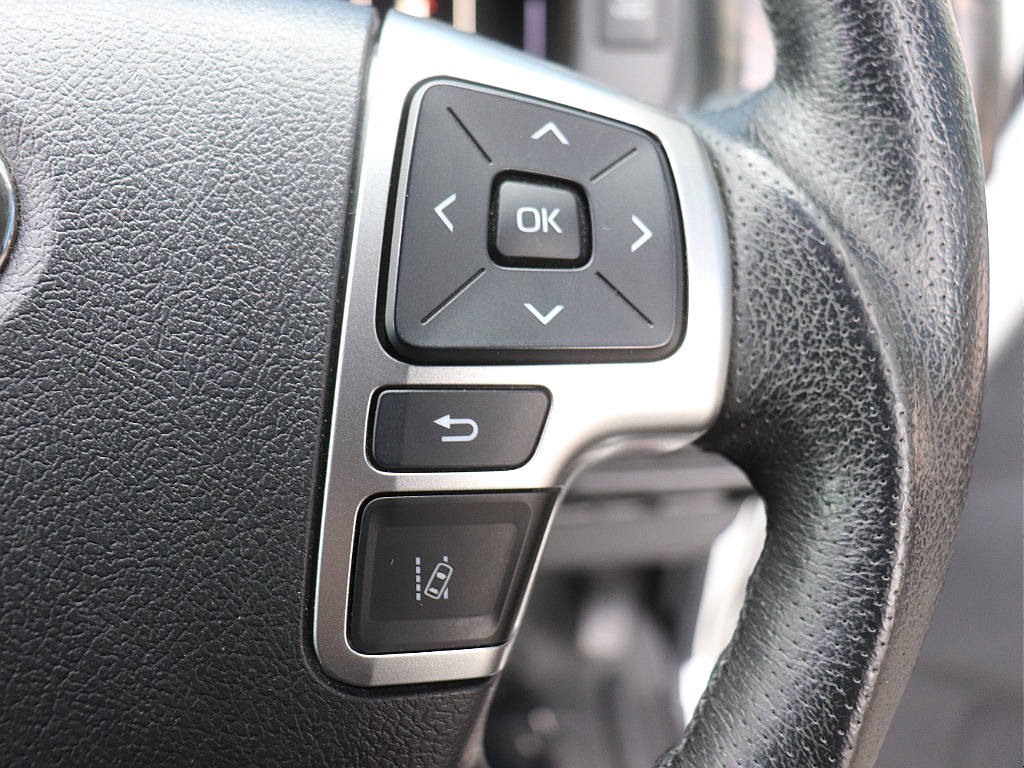 ハイエースの事なら専門店のフレックス福岡店へ！　現金を減らしにくいローン購入や、経費が使える法人様にぴったりのリースなどハイエースライフを始めるお手伝いをいたします！