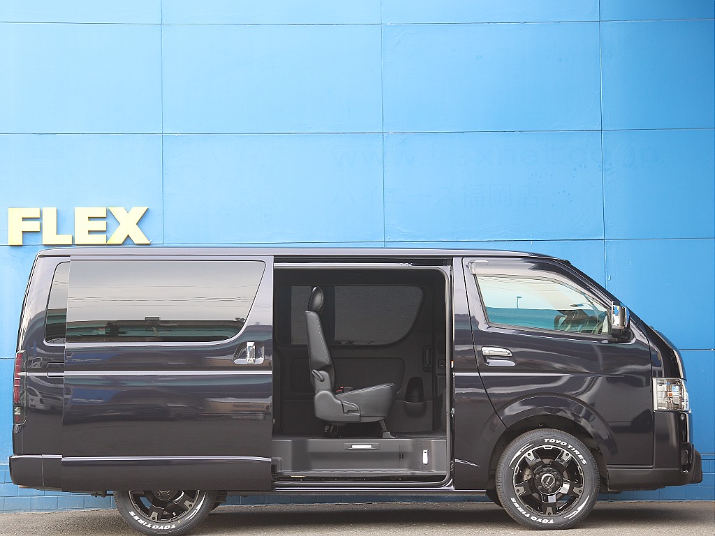 トヨタ ハイエースバン(9枚目)