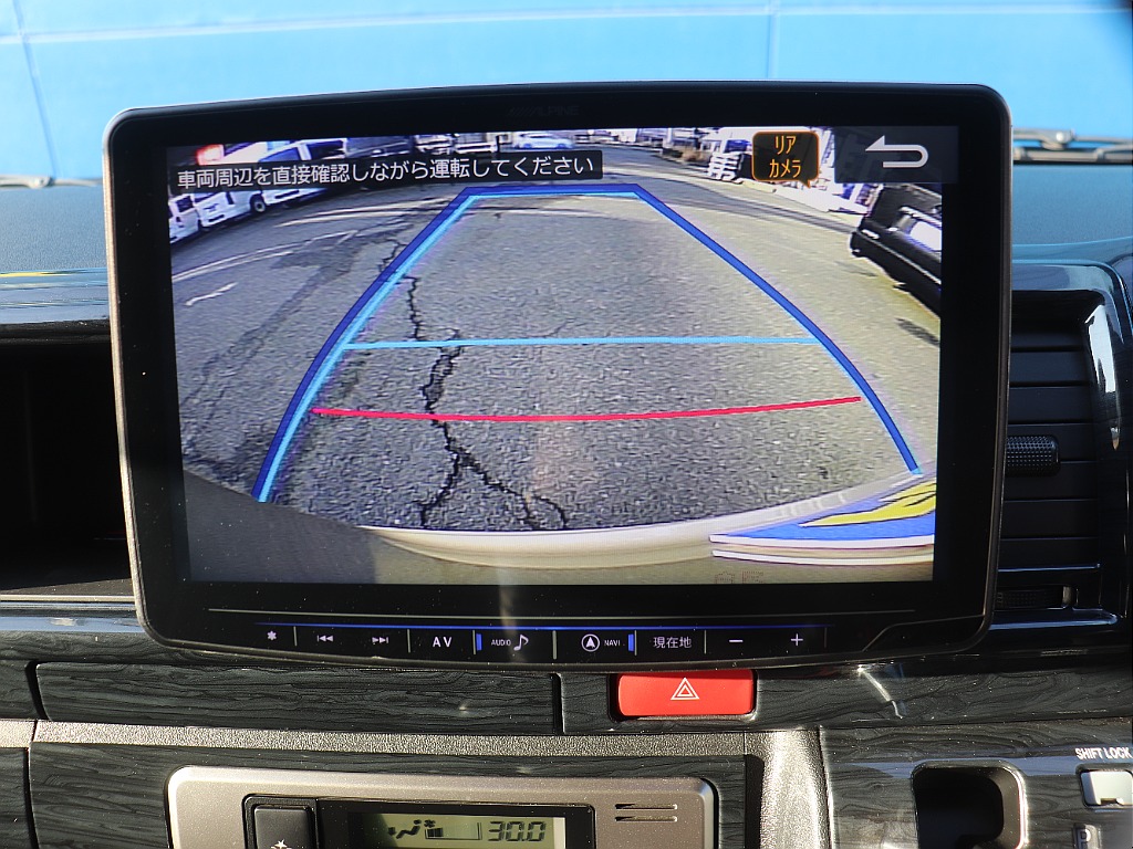 ハイエースの事なら専門店のフレックス福岡店へ！　現金を減らしにくいローン購入や、経費が使える法人様にぴったりのリースなどハイエースライフを始めるお手伝いをいたします！