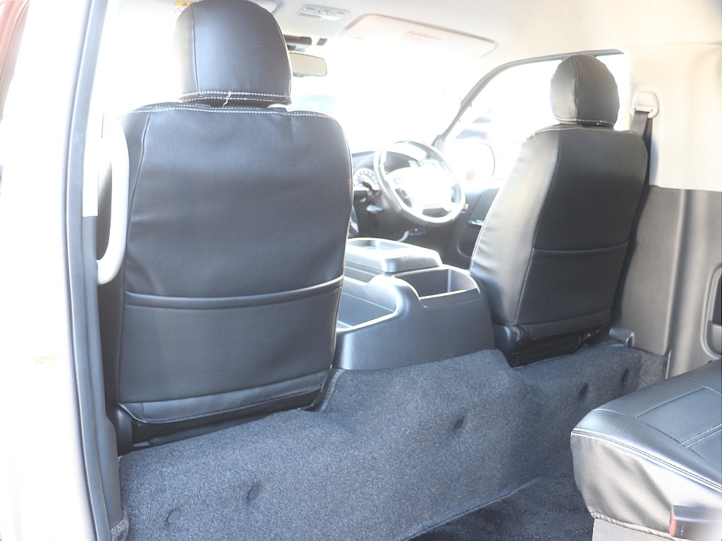 ハイエースの事なら専門店のフレックス福岡店へ！　現金を減らしにくいローン購入や、経費が使える法人様にぴったりのリースなどハイエースライフを始めるお手伝いをいたします！