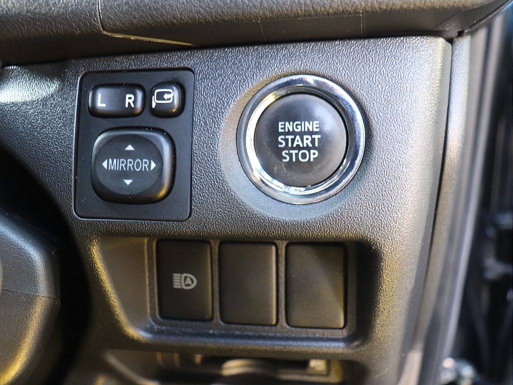 トヨタ ハイエースバン(27枚目)