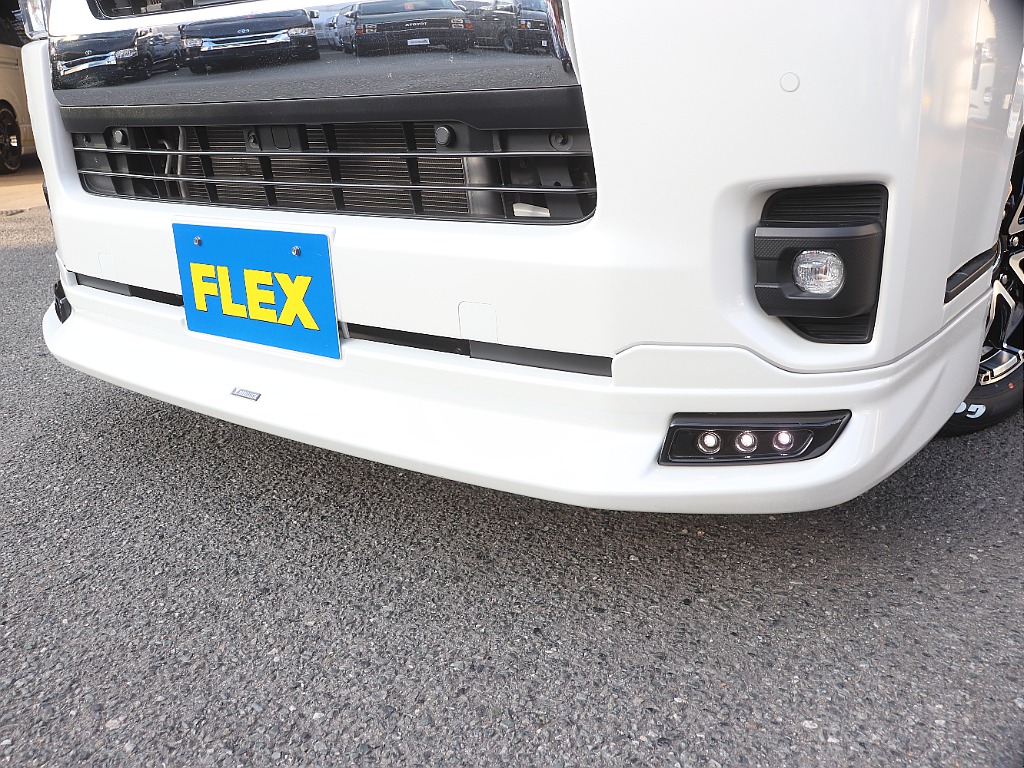 トヨタ ハイエースバン(3枚目)