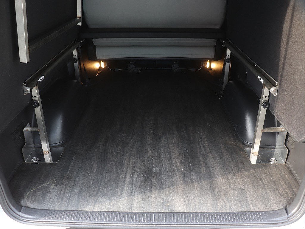 トヨタ ハイエースバン(26枚目)