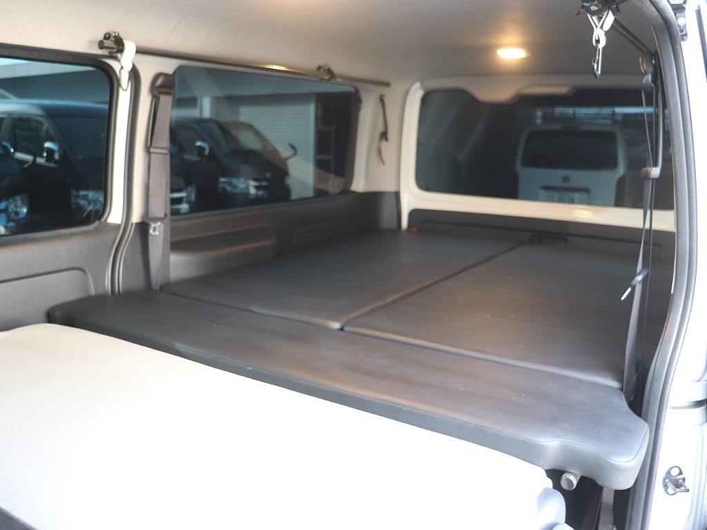 トヨタ ハイエースバン(27枚目)