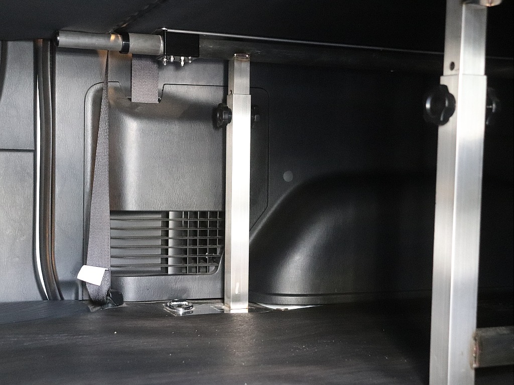 トヨタ ハイエースバン(28枚目)