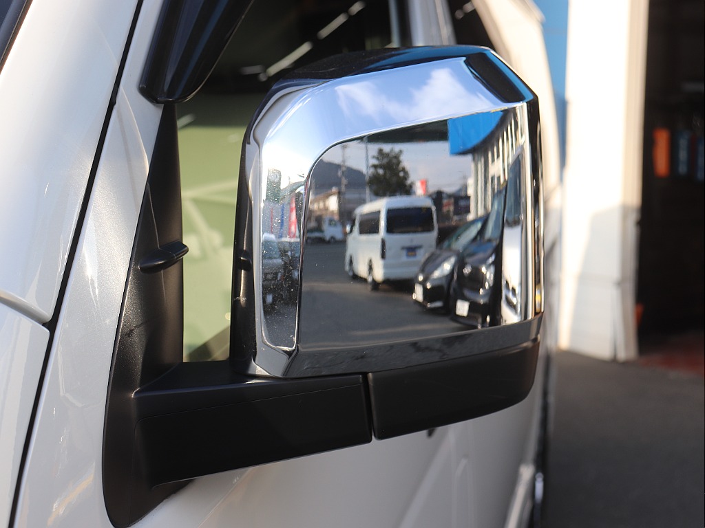 トヨタ ハイエースバン(34枚目)