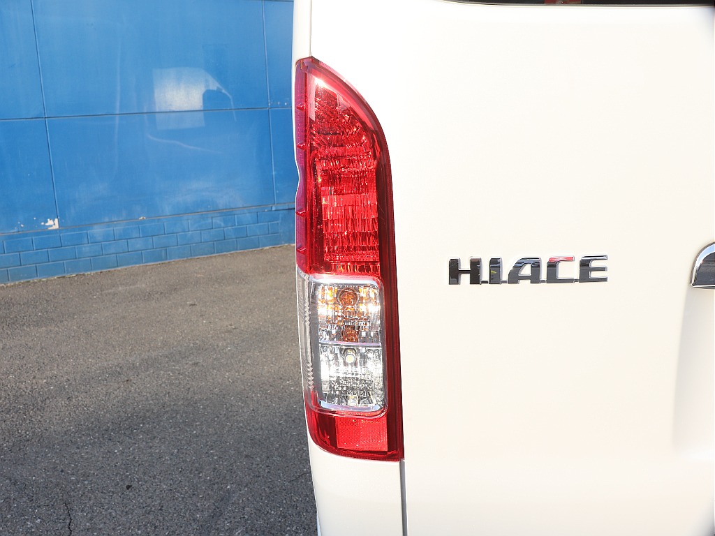 トヨタ ハイエースバン(47枚目)