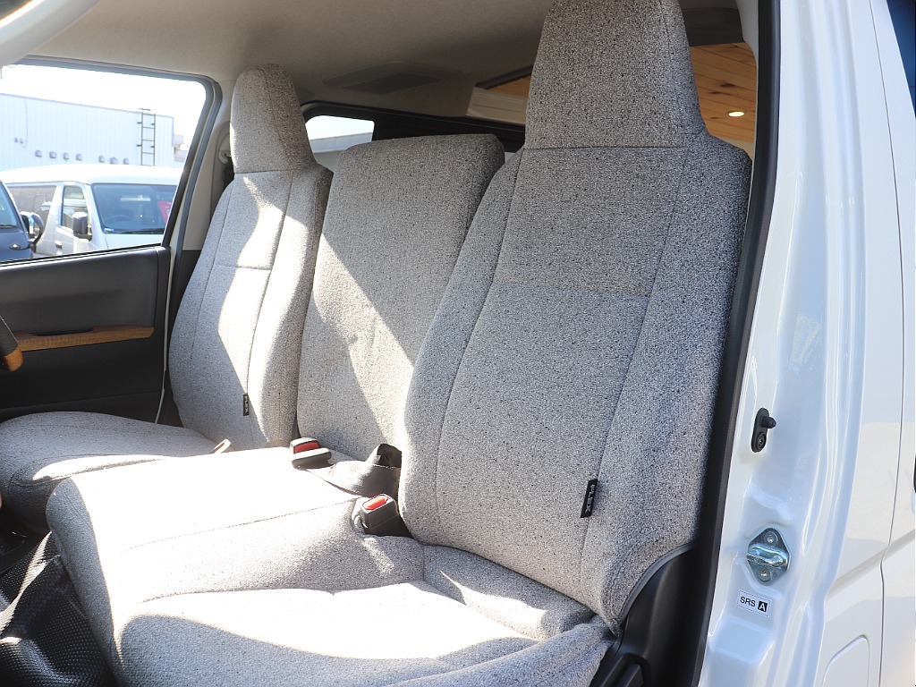 トヨタ ハイエースバン(12枚目)