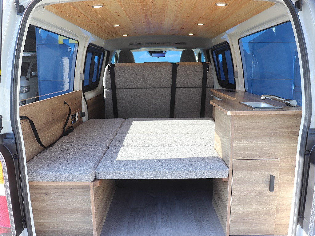 トヨタ ハイエースバン(16枚目)