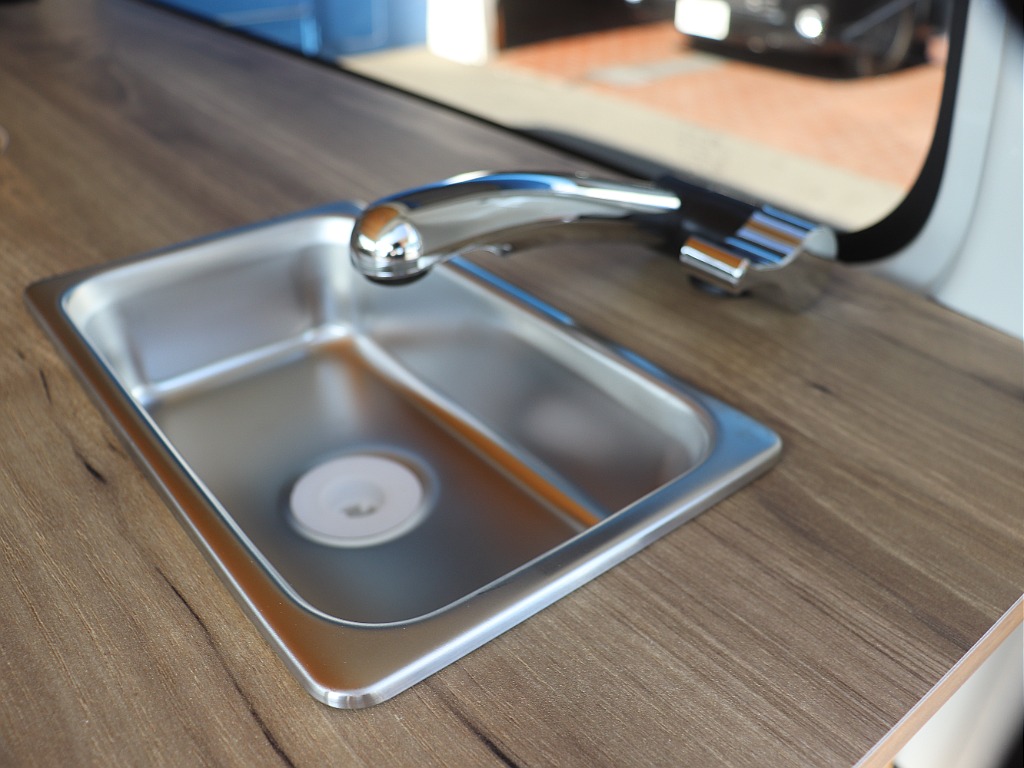 トヨタ ハイエースバン(19枚目)