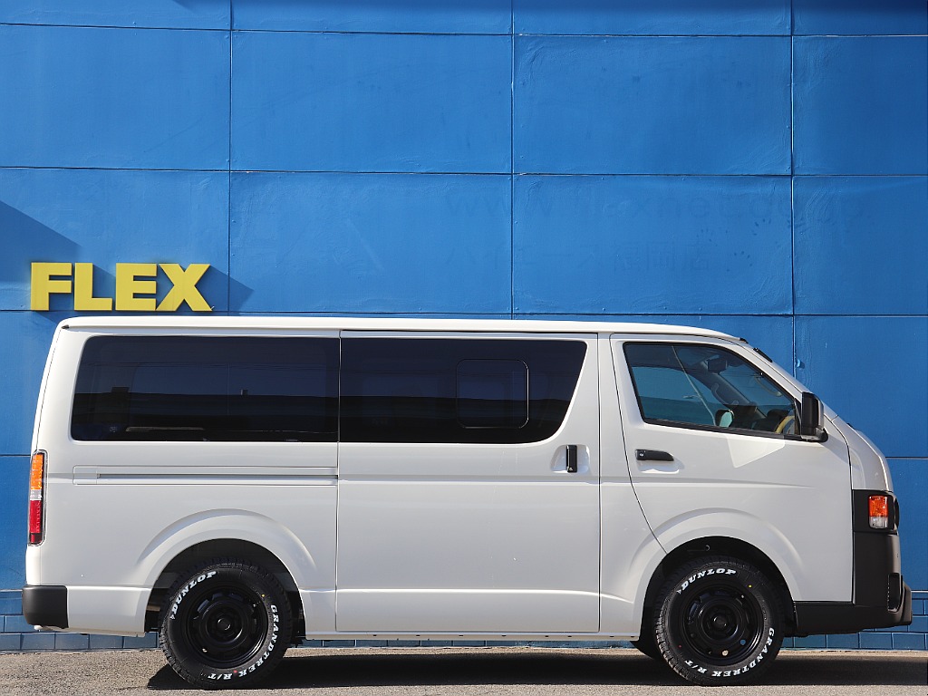 トヨタ ハイエースバン(7枚目)