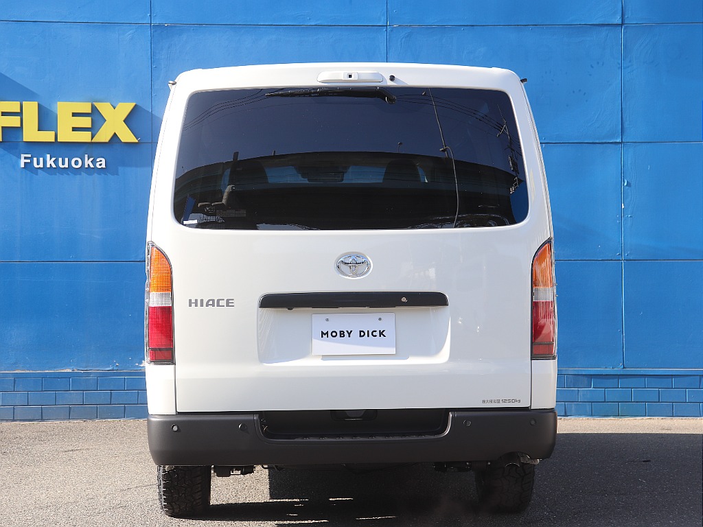 トヨタ ハイエースバン(10枚目)