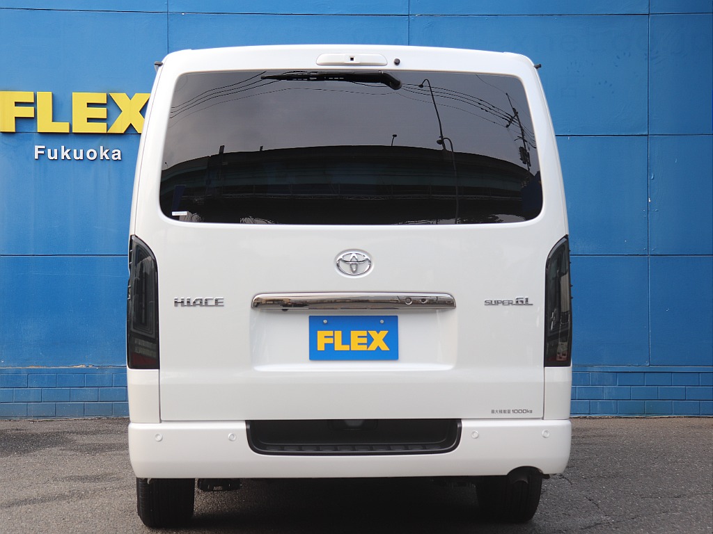 ハイエース福岡店は九州エリア最大級の取り扱い台数を誇る専門店です！キャンピングも取り扱い有り！