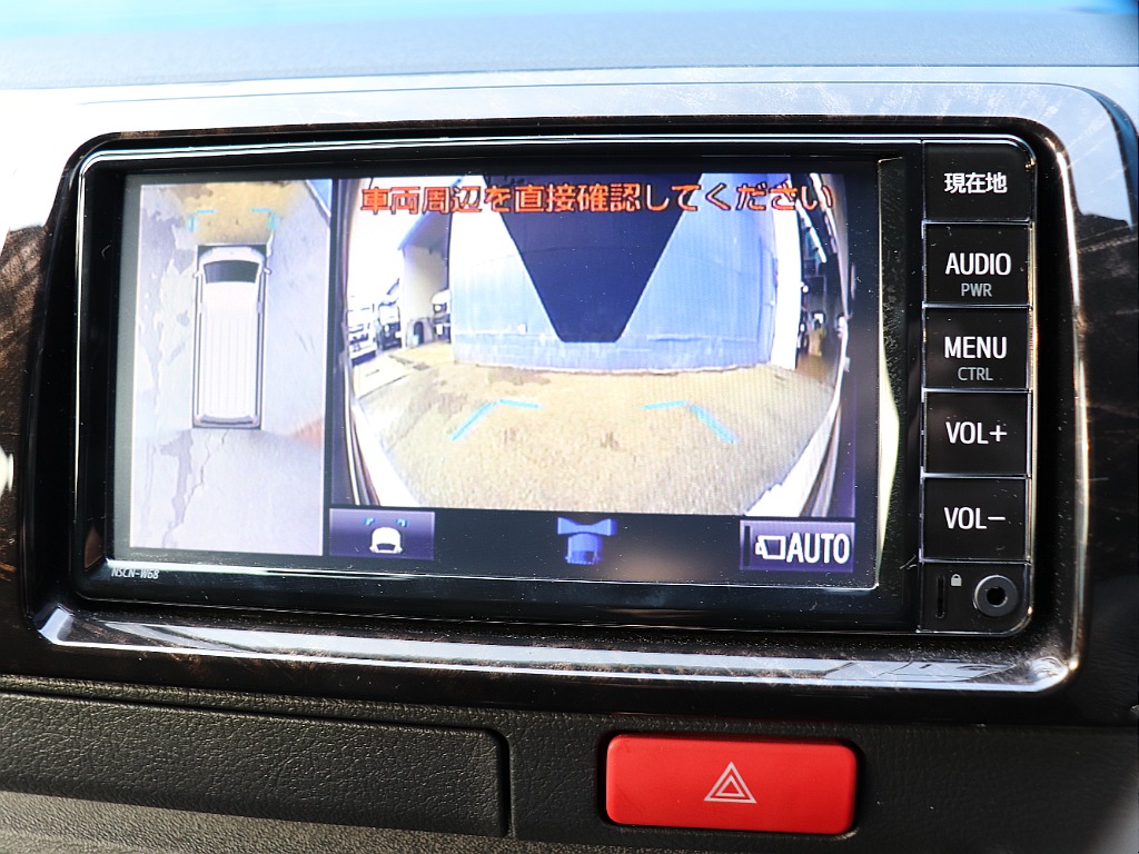 純正ナビ搭載！バックカメラで駐車時も安心