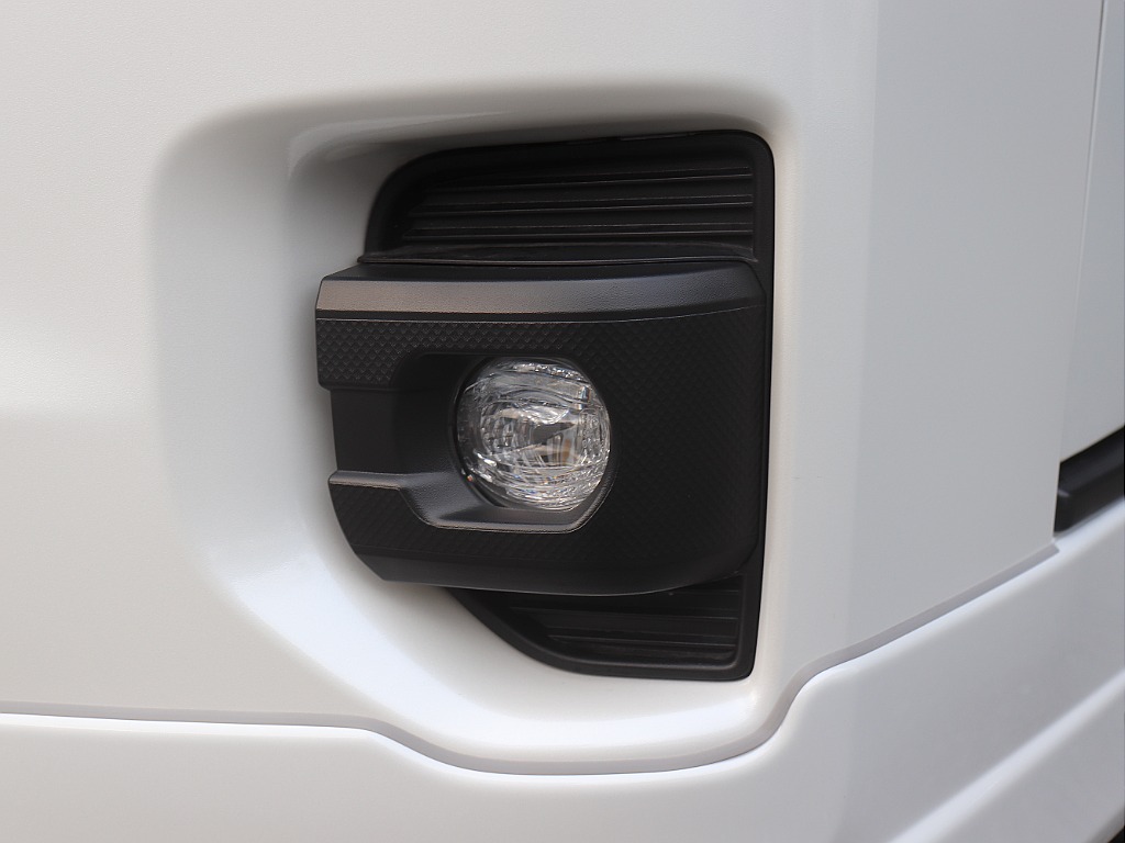 ハイエースの事なら専門店のフレックス福岡店へ！　現金を減らしにくいローン購入や、経費が使える法人様にぴったりのリースなどハイエースライフを始めるお手伝いをいたします！