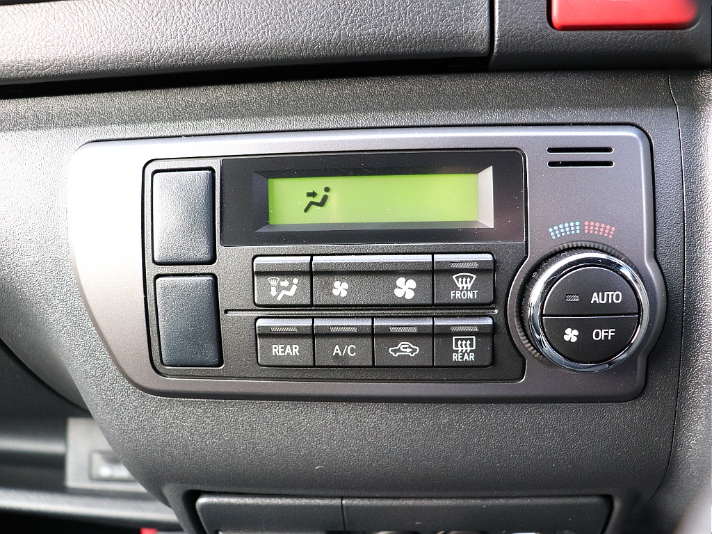 ハイエースの事なら専門店のフレックス福岡店へ！　現金を減らしにくいローン購入や、経費が使える法人様にぴったりのリースなどハイエースライフを始めるお手伝いをいたします！