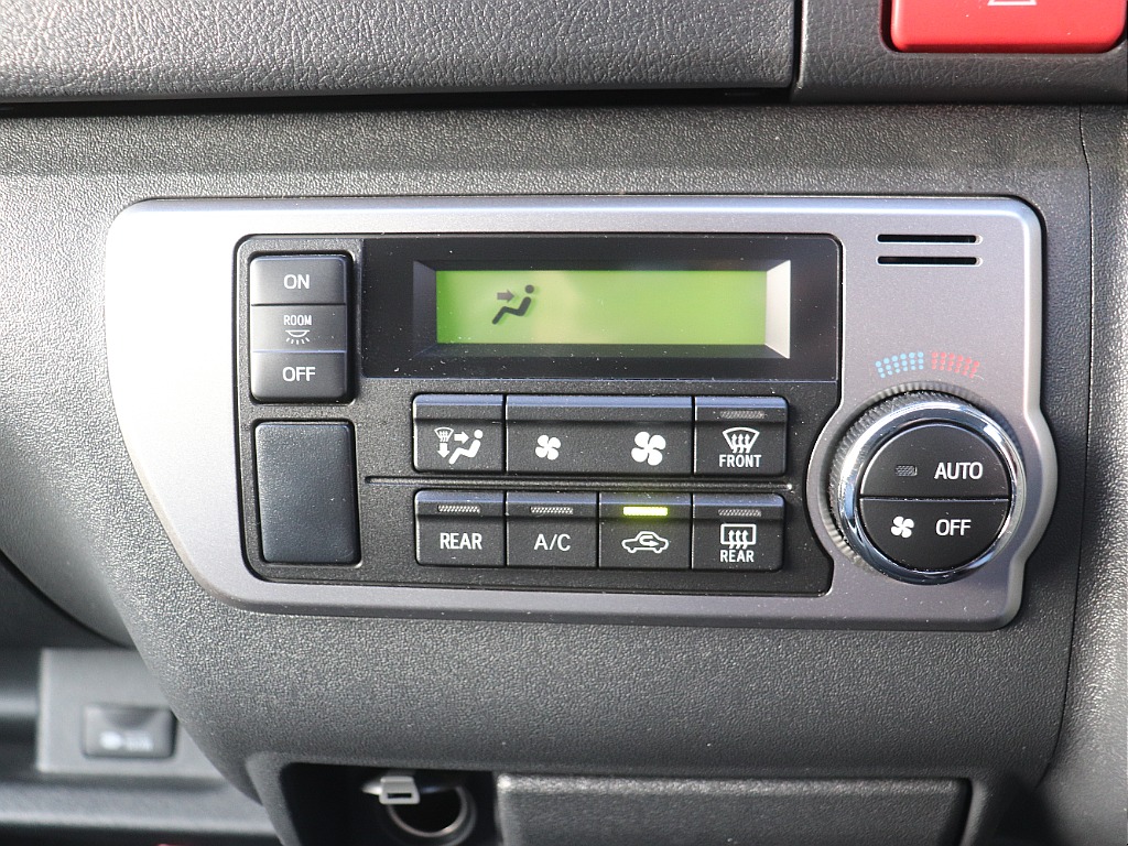 トヨタ ハイエース(40枚目)