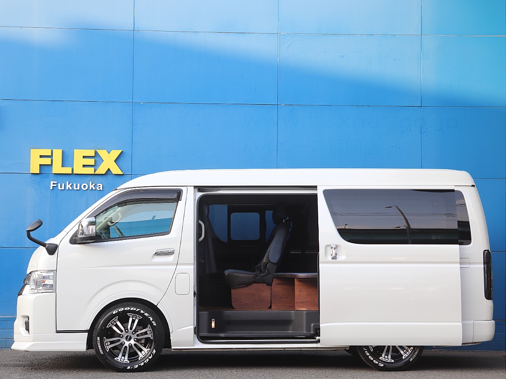 トヨタ ハイエース(7枚目)