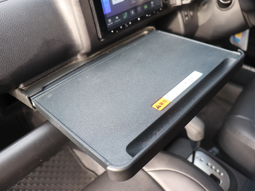 ハイエース福岡店は九州エリア最大級の取り扱い台数を誇る専門店です！キャンピングも取り扱い有り！