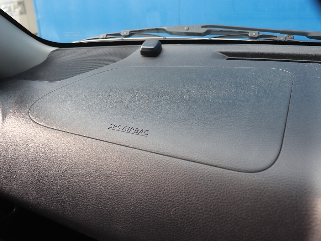 ハイエースの事なら専門店のフレックス福岡店へ！　現金を減らしにくいローン購入や、経費が使える法人様にぴったりのリースなどハイエースライフを始めるお手伝いをいたします！