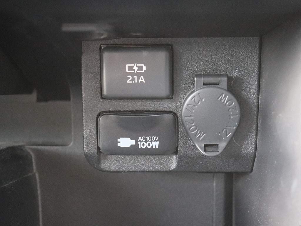 ハイエースの事なら専門店のフレックス福岡店へ！　現金を減らしにくいローン購入や、経費が使える法人様にぴったりのリースなどハイエースライフを始めるお手伝いをいたします！