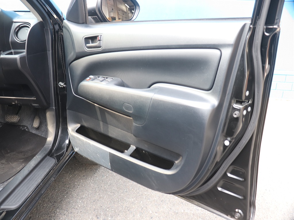 ハイエースの事なら専門店のフレックス福岡店へ！　現金を減らしにくいローン購入や、経費が使える法人様にぴったりのリースなどハイエースライフを始めるお手伝いをいたします！