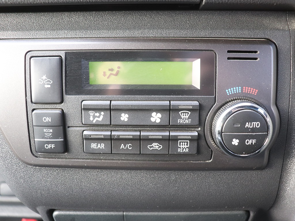 トヨタ ハイエースバン(36枚目)