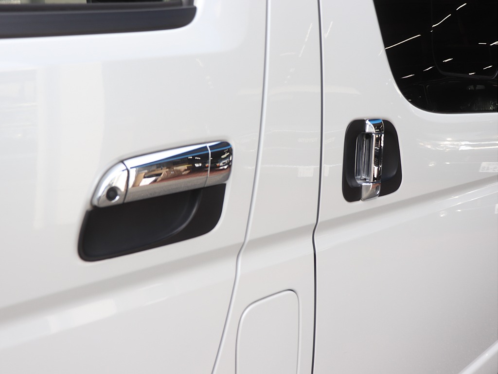 トヨタ ハイエースバン(43枚目)