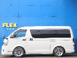 トヨタ ハイエースバン(7枚目)