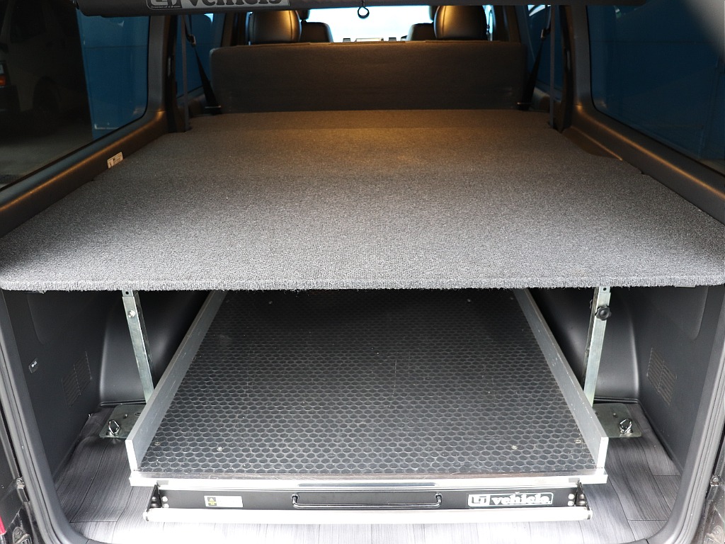 ハイエースの事なら専門店のフレックス福岡店へ！　現金を減らしにくいローン購入や、経費が使える法人様にぴったりのリースなどハイエースライフを始めるお手伝いをいたします！