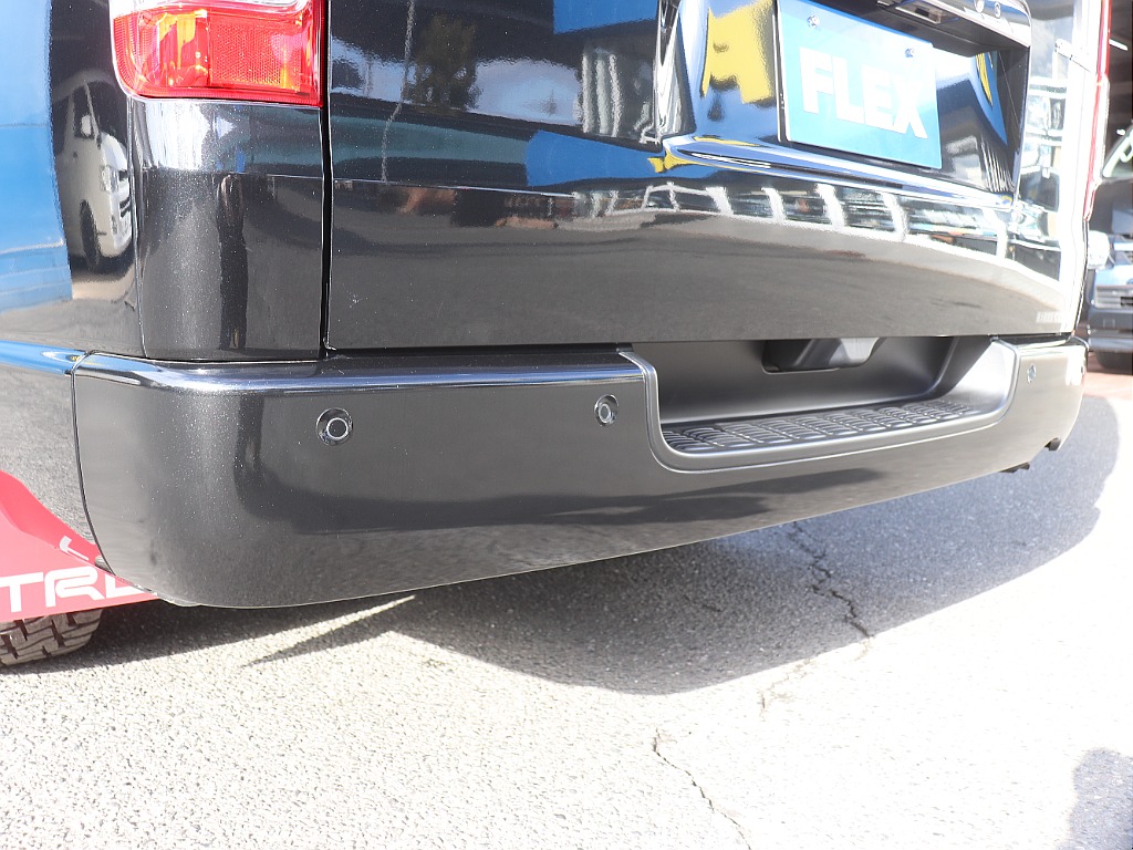 ハイエースの事なら専門店のフレックス福岡店へ！　現金を減らしにくいローン購入や、経費が使える法人様にぴったりのリースなどハイエースライフを始めるお手伝いをいたします！