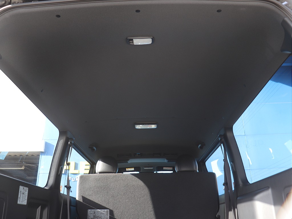 ハイエースの事なら専門店のフレックス福岡店へ！　現金を減らしにくいローン購入や、経費が使える法人様にぴったりのリースなどハイエースライフを始めるお手伝いをいたします！