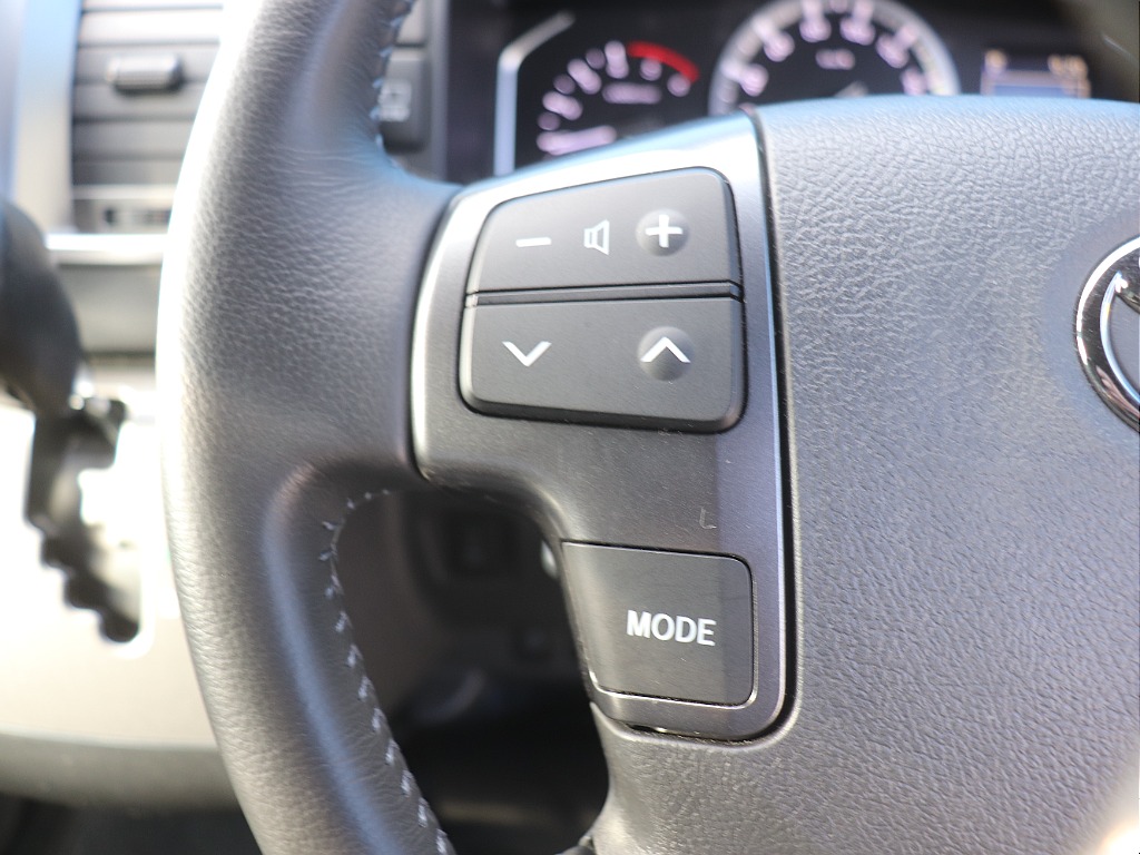 ハイエースの事なら専門店のフレックス福岡店へ！　現金を減らしにくいローン購入や、経費が使える法人様にぴったりのリースなどハイエースライフを始めるお手伝いをいたします！