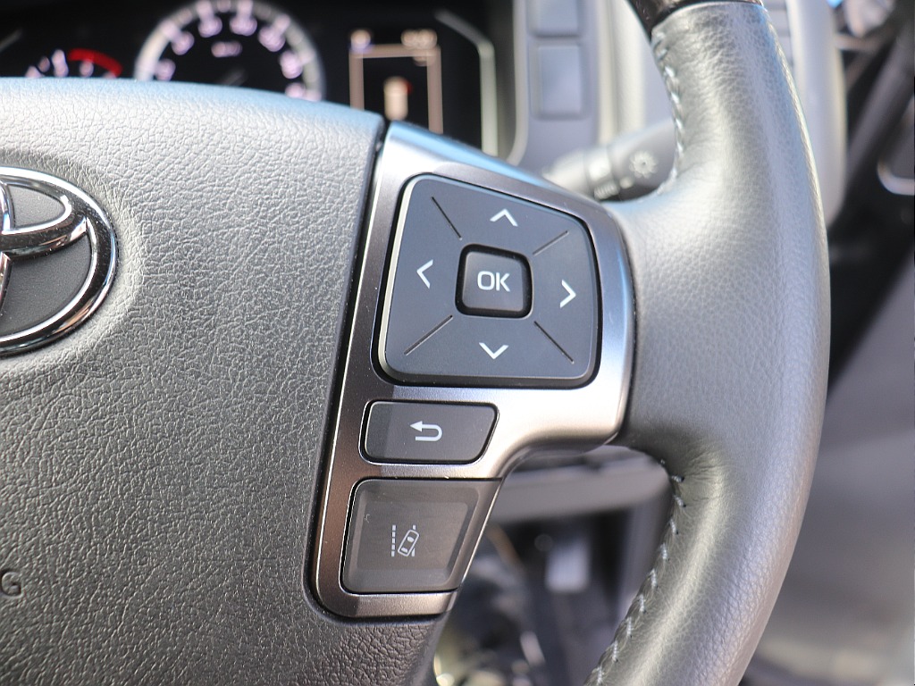 ハイエースの事なら専門店のフレックス福岡店へ！　現金を減らしにくいローン購入や、経費が使える法人様にぴったりのリースなどハイエースライフを始めるお手伝いをいたします！