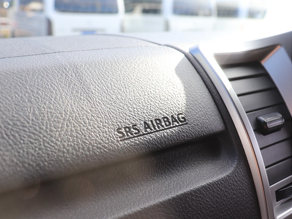 ハイエースの事なら専門店のフレックス福岡店へ！　現金を減らしにくいローン購入や、経費が使える法人様にぴったりのリースなどハイエースライフを始めるお手伝いをいたします！