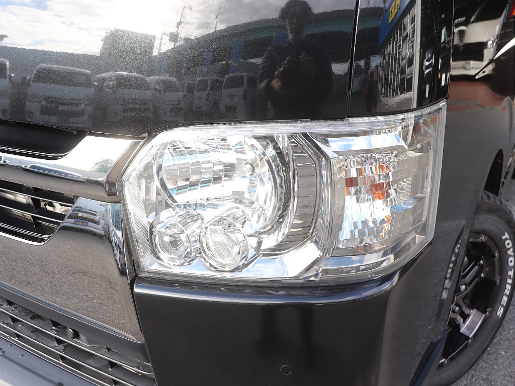 ハイエースの事なら専門店のフレックス福岡店へ！　現金を減らしにくいローン購入や、経費が使える法人様にぴったりのリースなどハイエースライフを始めるお手伝いをいたします！