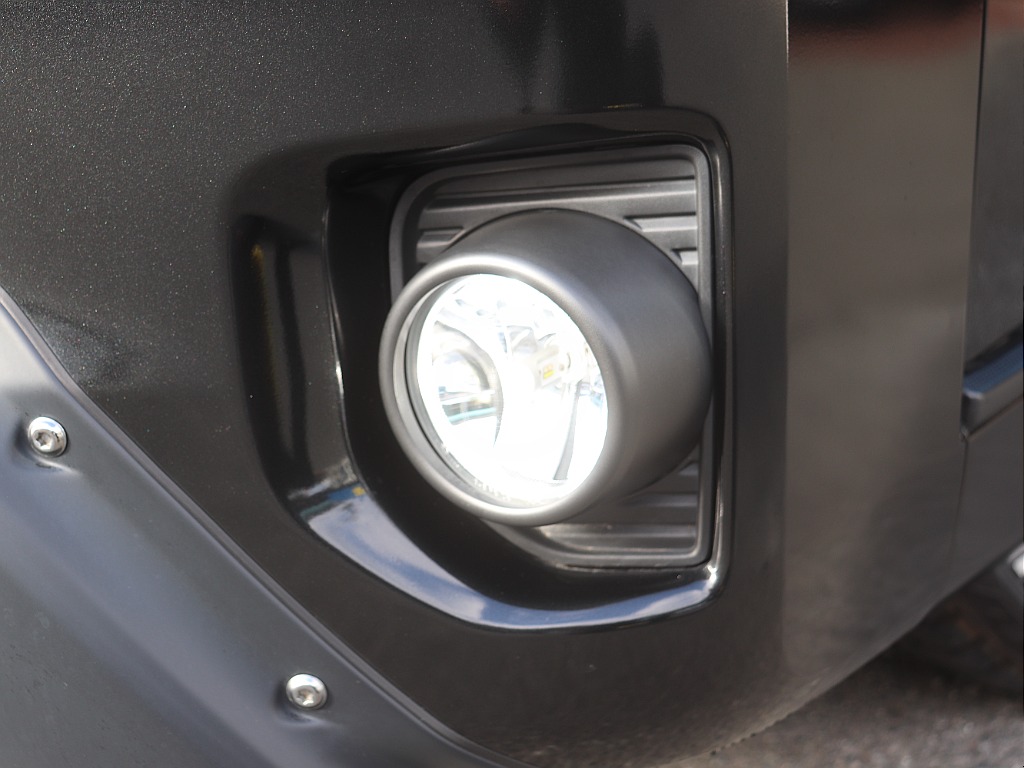 ハイエースの事なら専門店のフレックス福岡店へ！　現金を減らしにくいローン購入や、経費が使える法人様にぴったりのリースなどハイエースライフを始めるお手伝いをいたします！