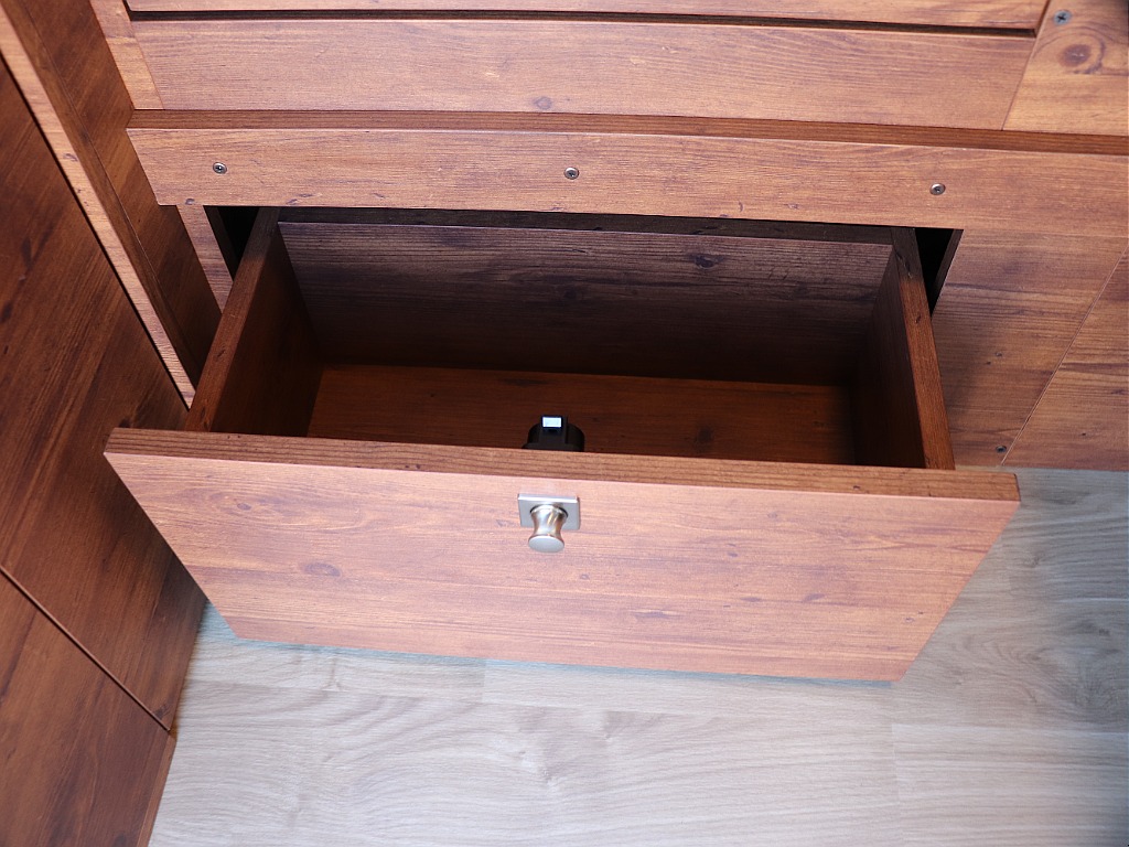 ハイエースの事なら専門店のフレックス福岡店へ！　現金を減らしにくいローン購入や、経費が使える法人様にぴったりのリースなどハイエースライフを始めるお手伝いを致します！